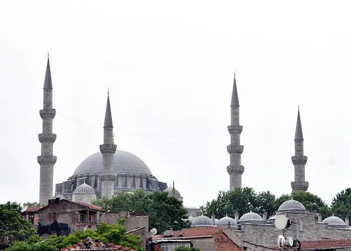 Monarch Ξενοδοχείο