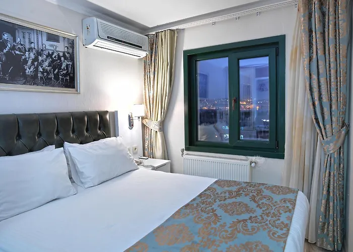 Monarch Ξενοδοχείο 3*