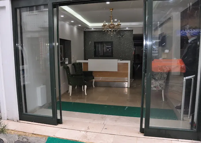 Monarch Ξενοδοχείο